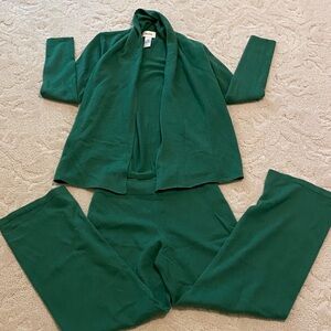 Neiman Marcus Cashmere Lounge  Set in Green